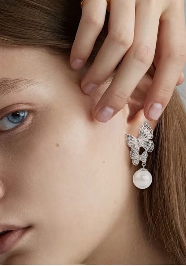 Sterling silver pearl earrings